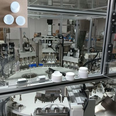 কাস্টমাইজড ক্যাপাসিটি দৈনন্দিন প্রয়োজনীয়তা একত্রিত মেশিন জন্য লন্ড্রি ডিটারজেন্ট বোতল ক্যাপ স্বয়ংক্রিয় screwing মেশিন