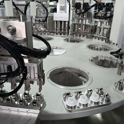 উচ্চ যোগ্যতার হারের জন্য টর্ক ডিটেকশন এবং স্বয়ংক্রিয় প্রেস সহ GMP কমপ্লায়েন্ট হেলী ক্যাপ অ্যাসেম্বলি মেশিন